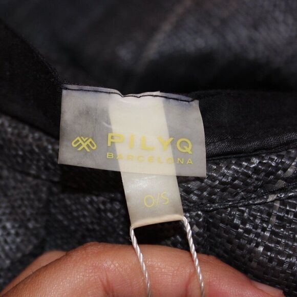 New Pilyq Dark Gray San Sebastián sun hat Subtle Check Pattern Bucket Hat OS - Picture 4 of 10